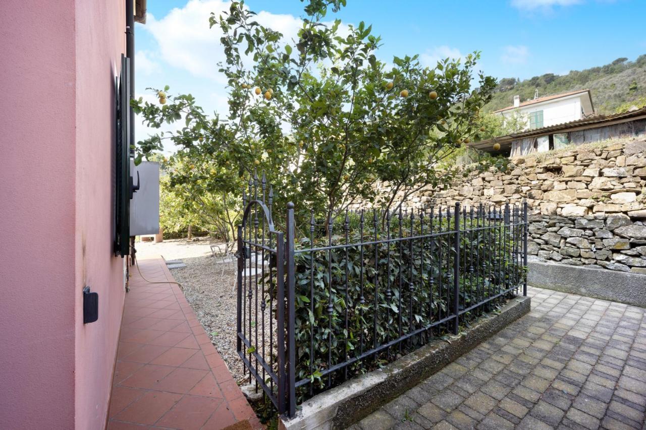 Maison Laura Diano Borello Buitenkant foto